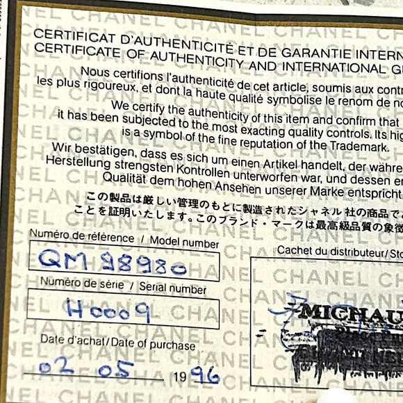 Pristine Chanel Matelasse Watch w/original box,case,certificate of authenticity - Picture 15 of 16